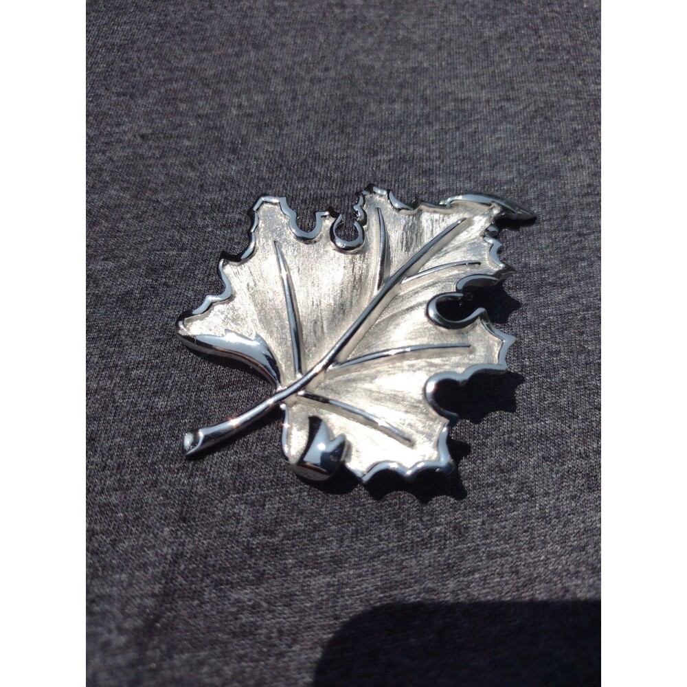 Crown Trifari Alfred Philippe Brushed Silver Tone Huge Leaf Pin Brooch